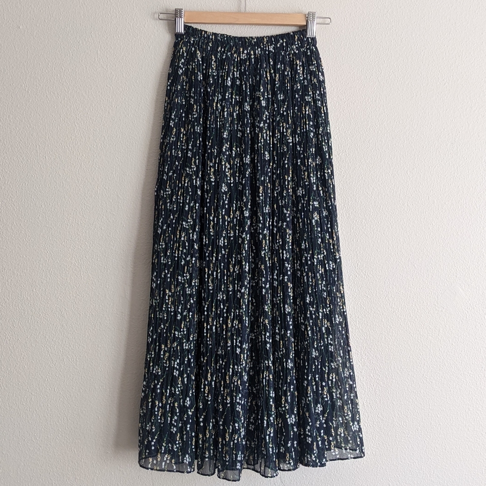 Navy with White Yellow Flowers Pleated Midi Skirt